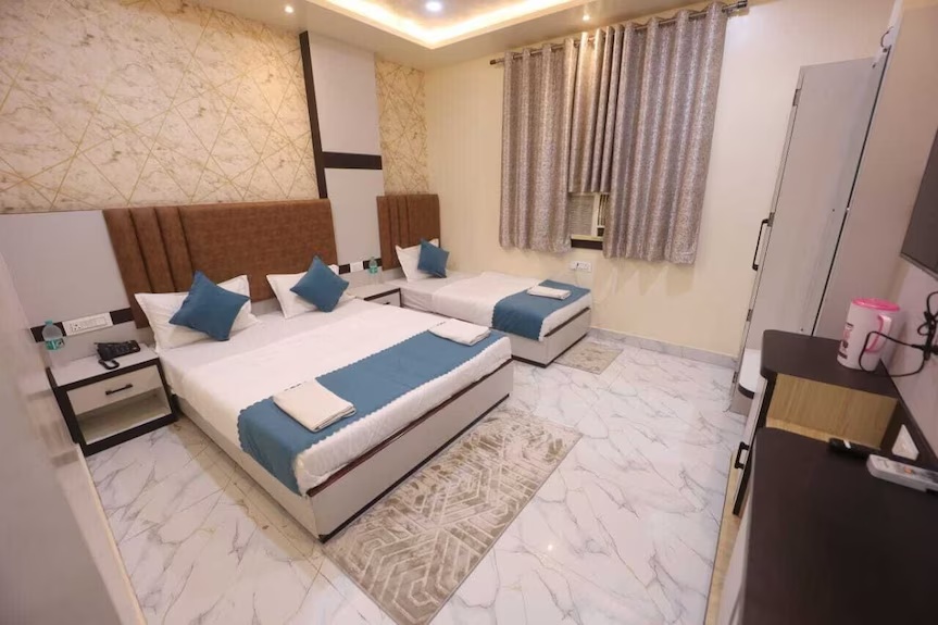 Deluxe room at Mathrusri Vakuladevi Rest House Tirumala